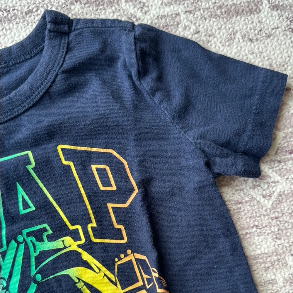 Baby Gap Brannan’s Favorites Excavator Tee - size 2T - Picture 3 of 9